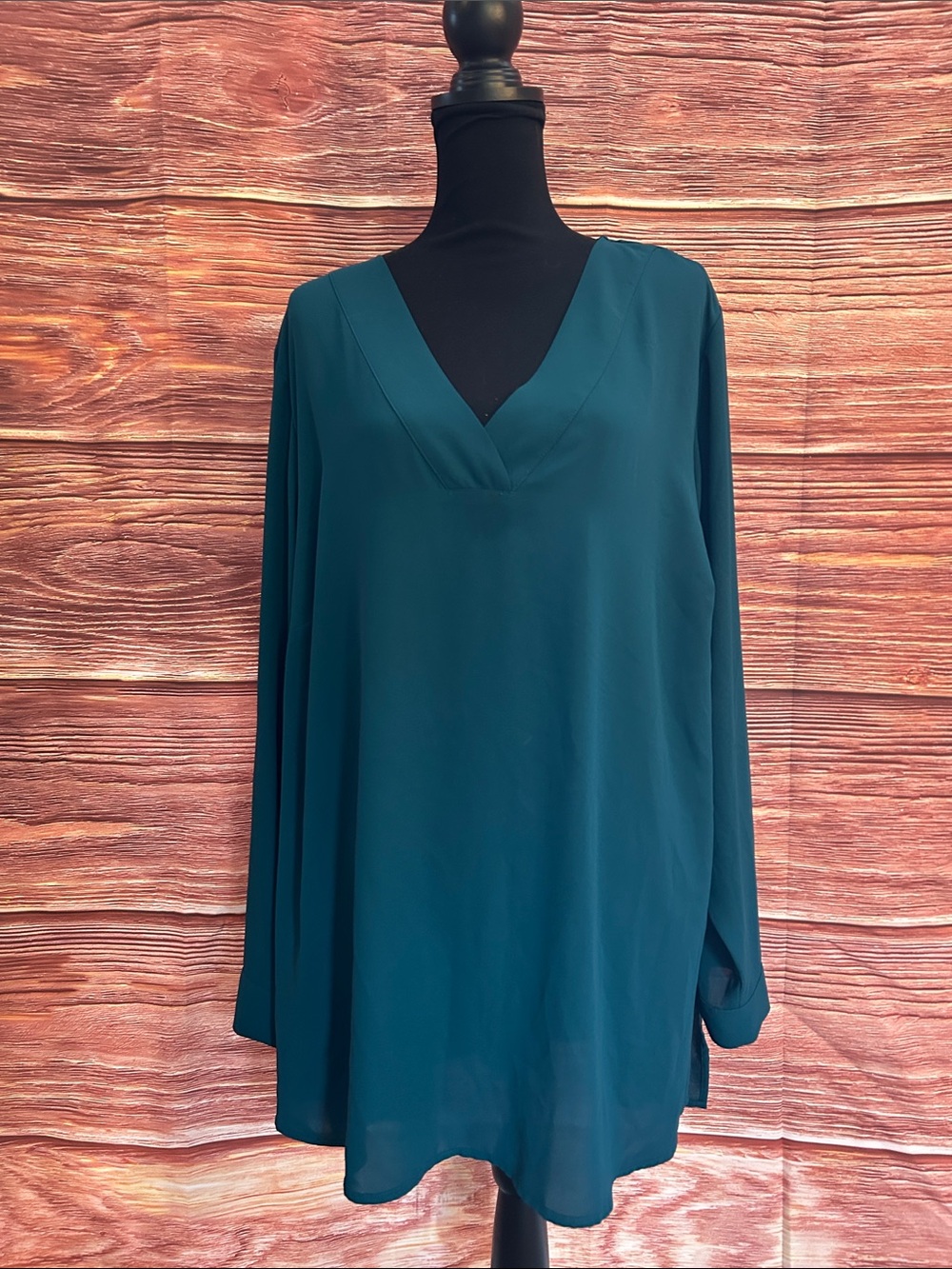 EVRI Emerald Green Long Sleeve V-Neck Blouse | Size 2X